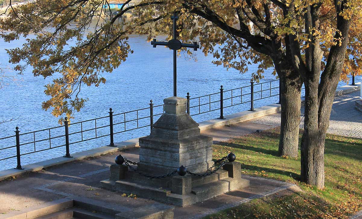 Monument Põhjasõjas 1704. aastal langenud vene sõjaväelastele